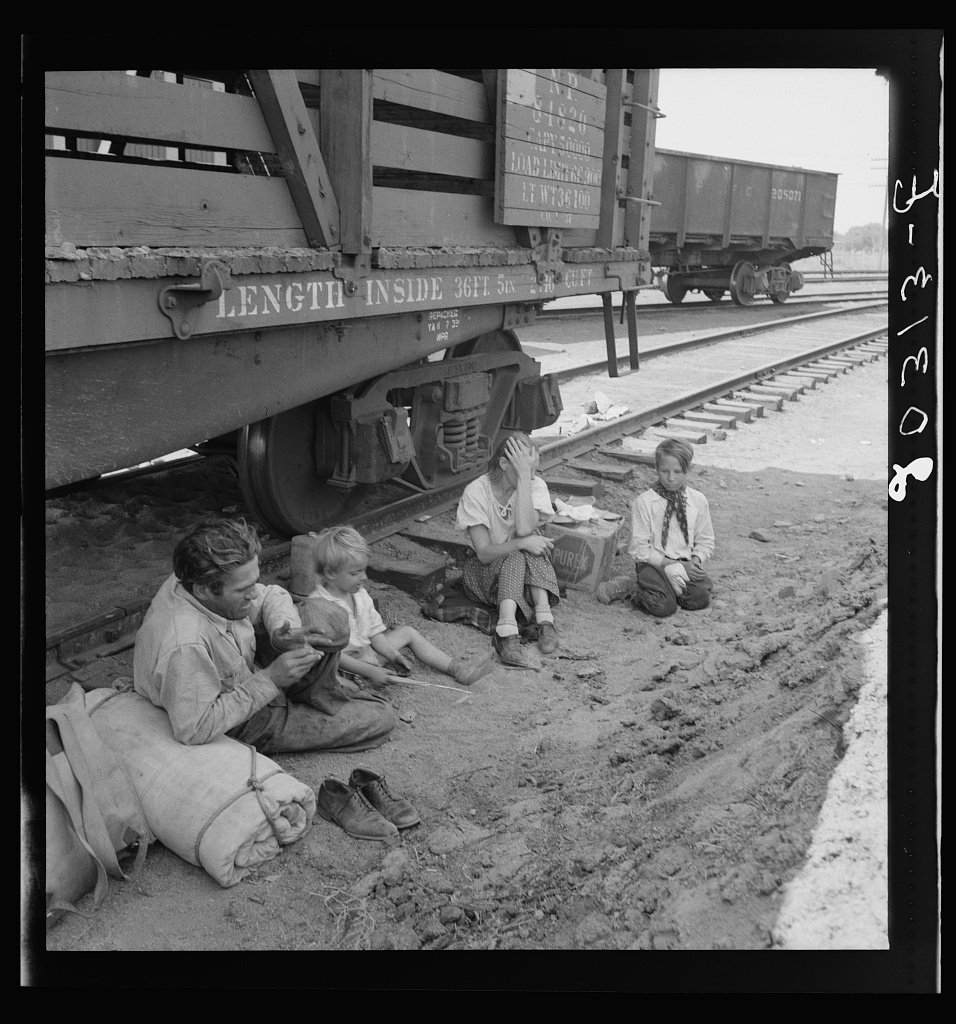 Family who traveled by freight train, Toppenish, Yakima Valley