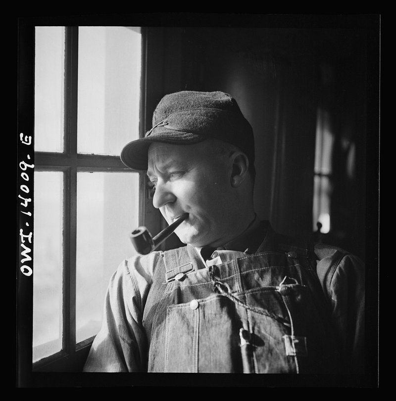 Rear brakeman Clarence Averill on the Chicago and North Western
